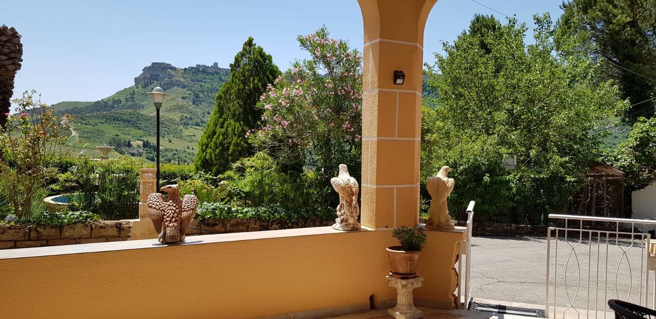 B&B Da Pietro Calascibetta Exterior photo